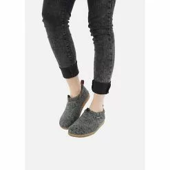 Giesswein Damen Hüttenschuhe Geschlossene Hausschuhe - Grau 23 Giesswein Damen Hüttenschuhe Geschlossene Hausschuhe - Grau -Schuhladen 7274302 09